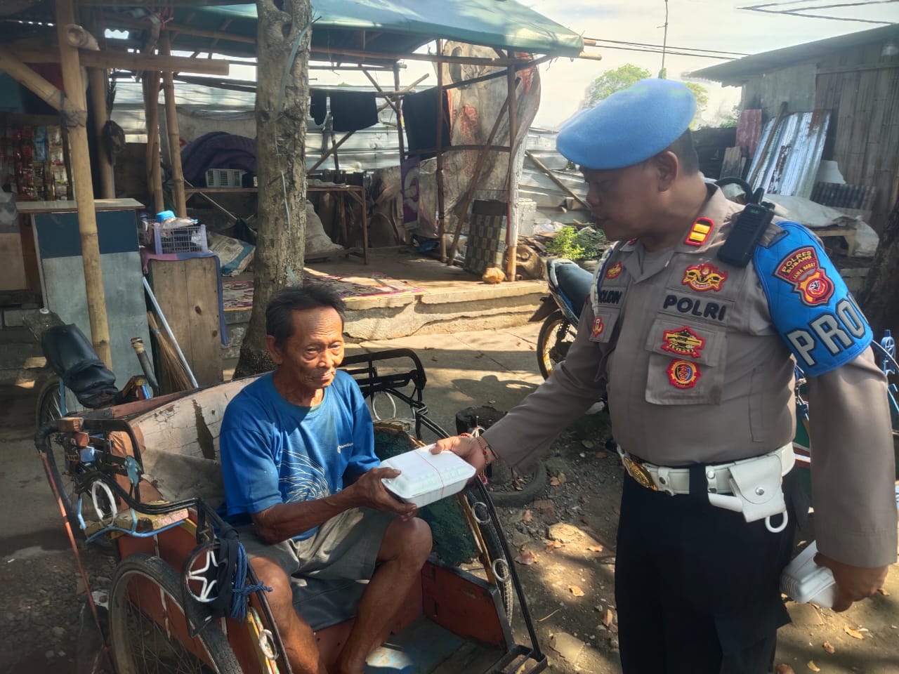 Sie Propam Polres Subang Gelar Bakti Sosial “Jum’at Berkah”, Wujud Kepedulian dan Humanisme Polri